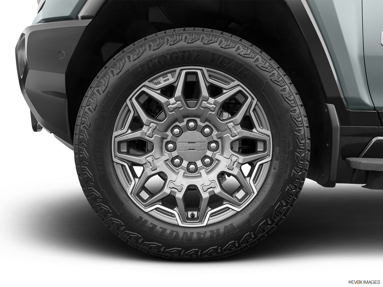 2024 GMC HUMMER EV SUV 2
