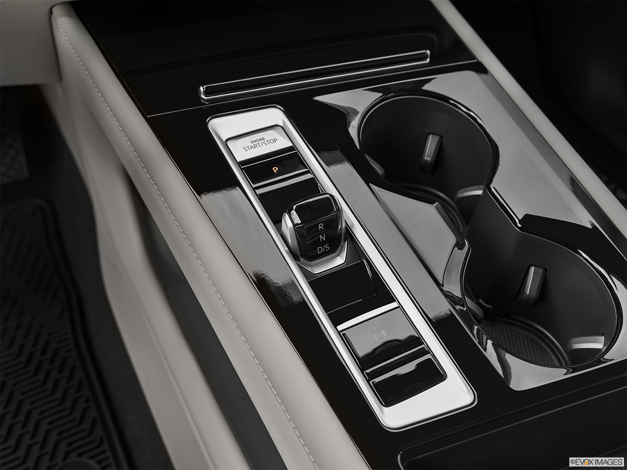 2024 Volkswagen Atlas SE