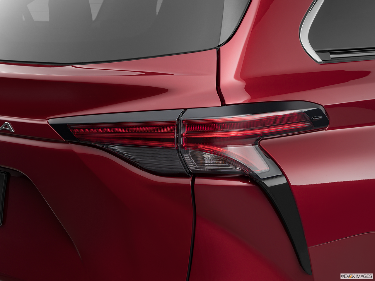 2024 Toyota Sienna LE 8-Passenger