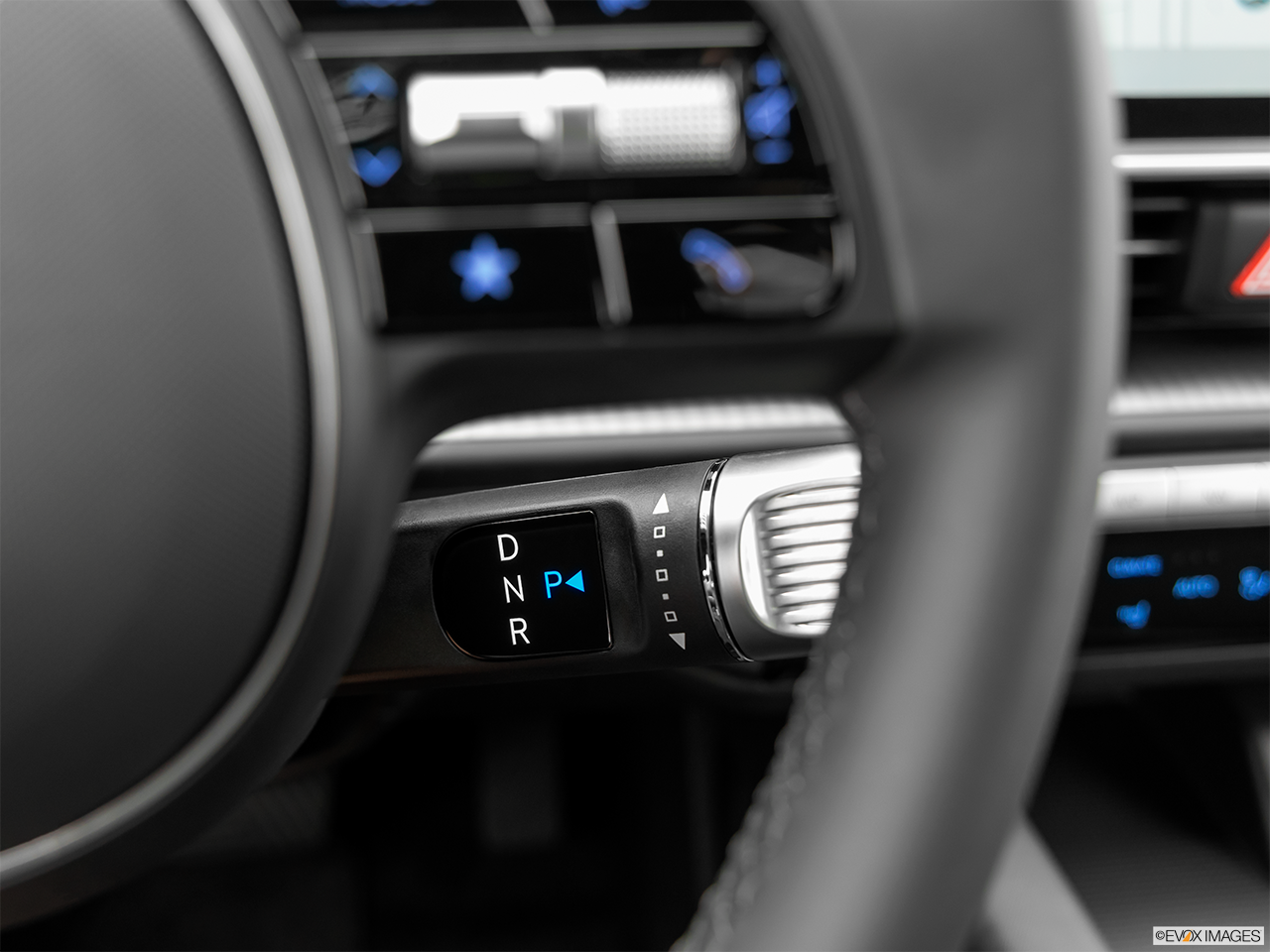 2024 Hyundai IONIQ 6 SE Standard Range