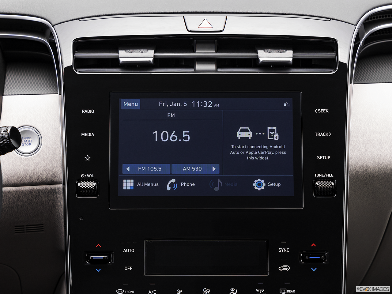 2024 Hyundai TUCSON SE