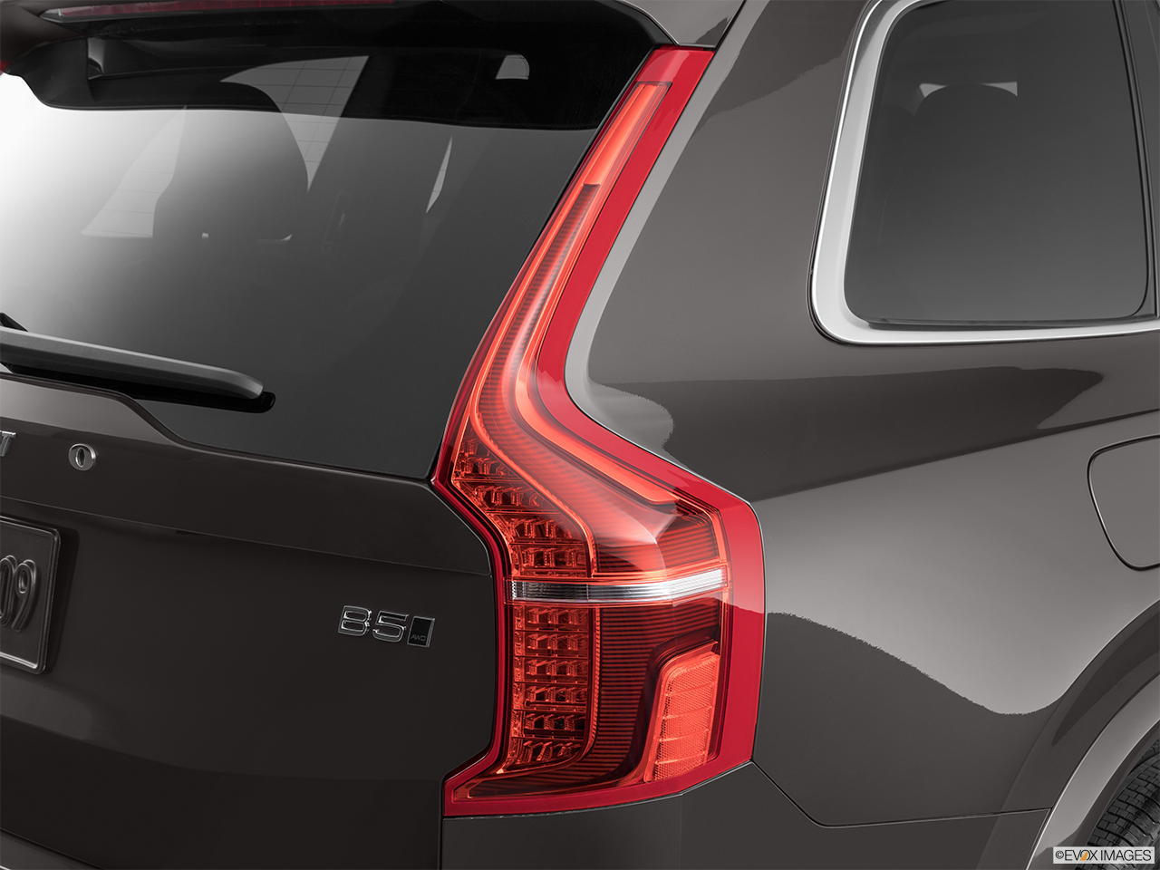 2024 Volvo XC90 B5 Core Bright Theme