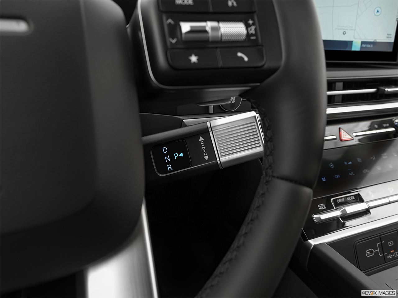 2024 Hyundai SANTA FE SE