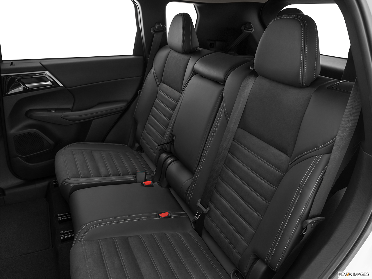 2025 Mitsubishi Outlander ES