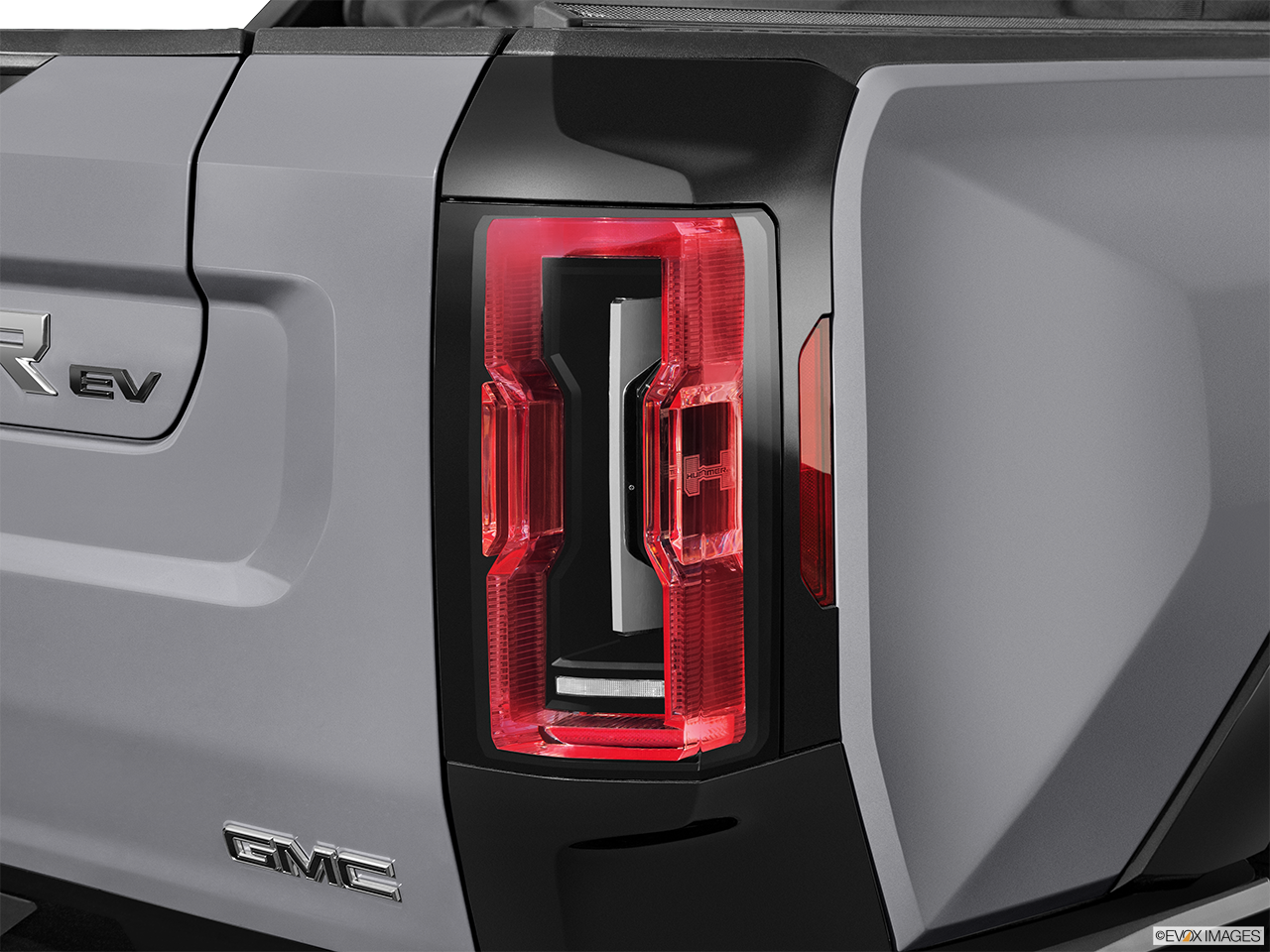 2024 GMC HUMMER EV Pickup 2X