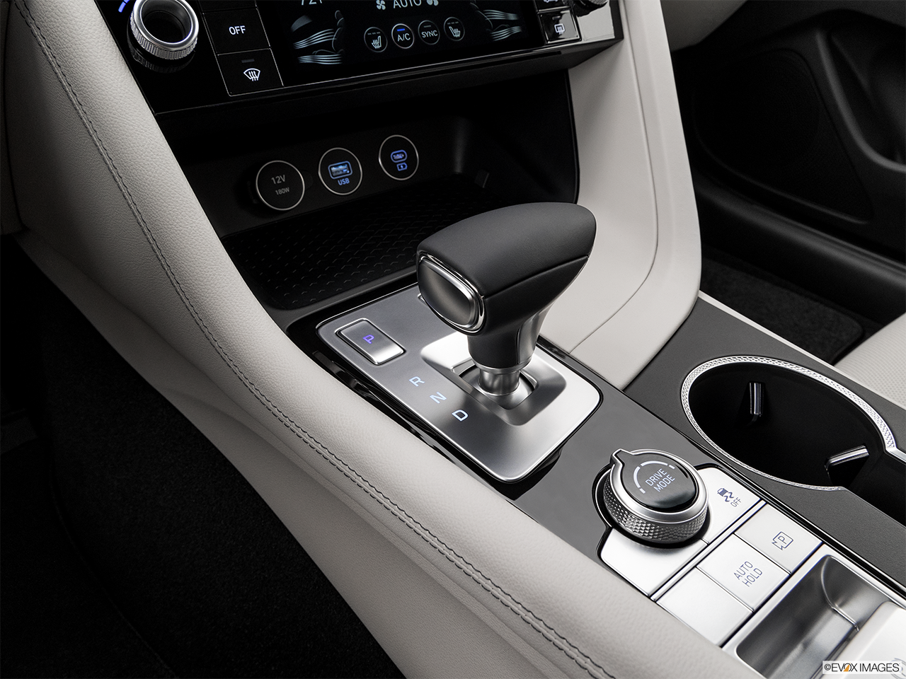 2024 Genesis G70 2.5T Standard