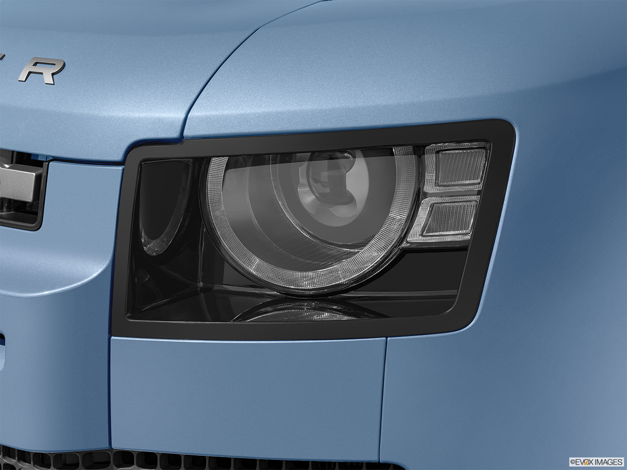 2024 Land Rover Defender 90 P300 S