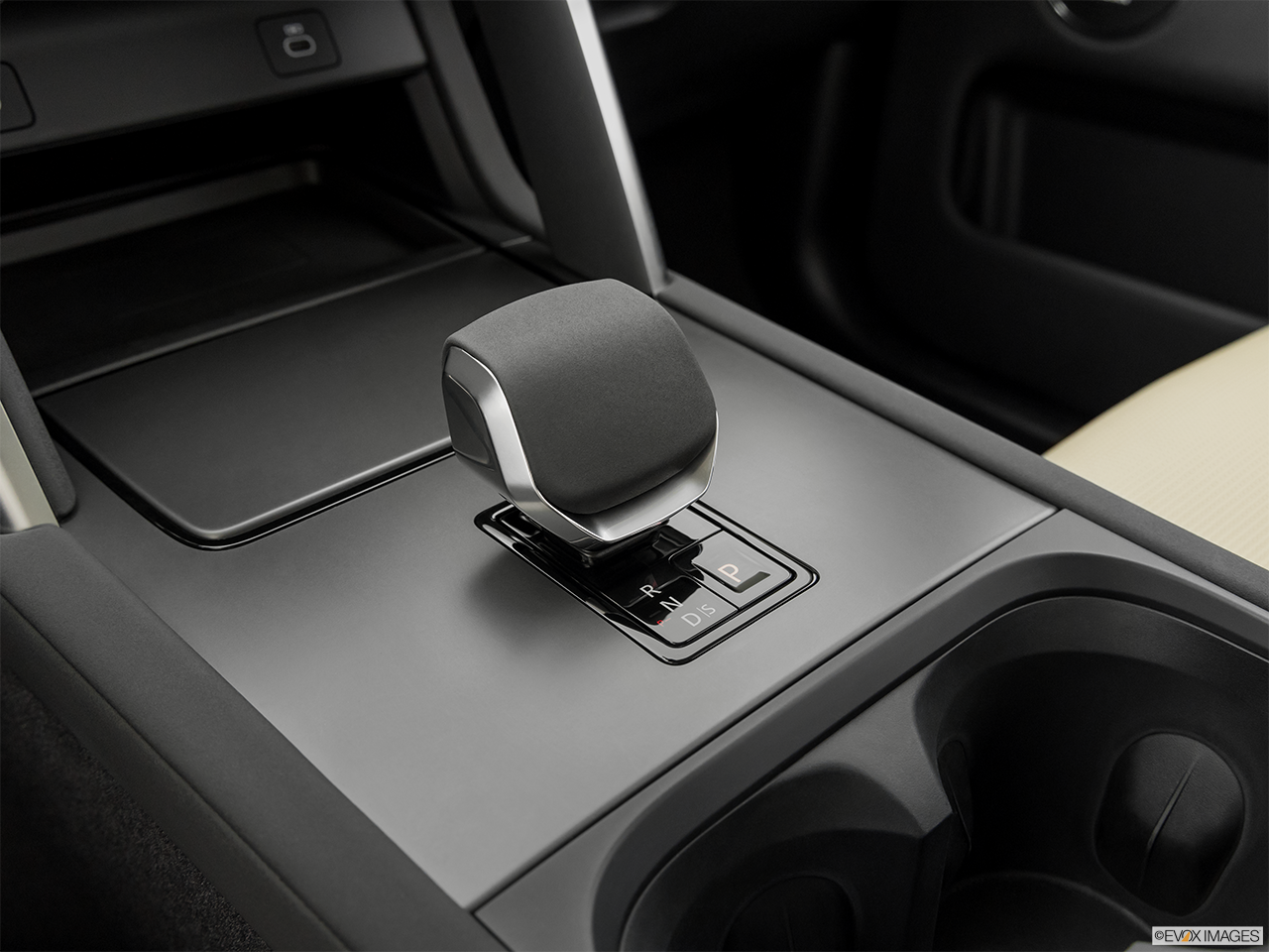 2024 Land Rover Discovery Sport P250 S