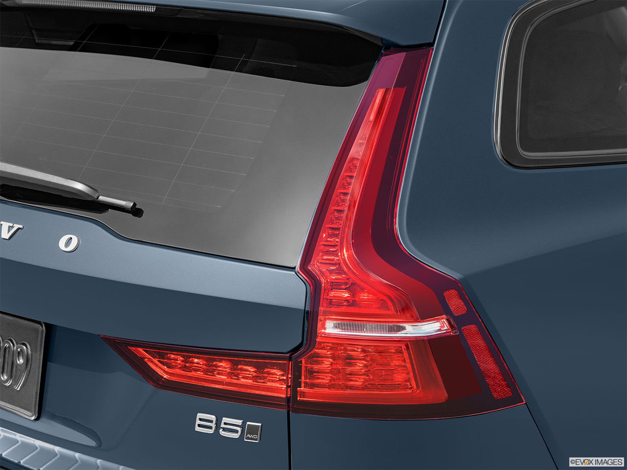 2024 Volvo V60 Cross Country B5 Plus