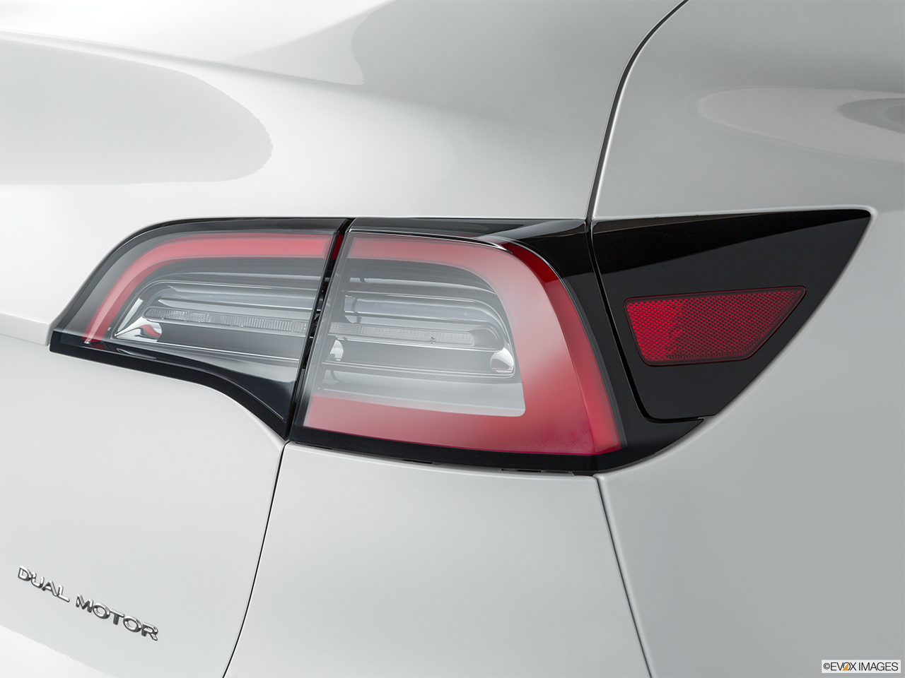 2024 Tesla Model Y Base