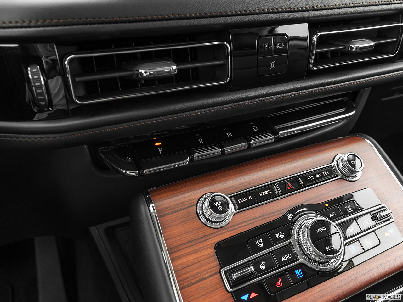 2024 Lincoln Aviator Livery
