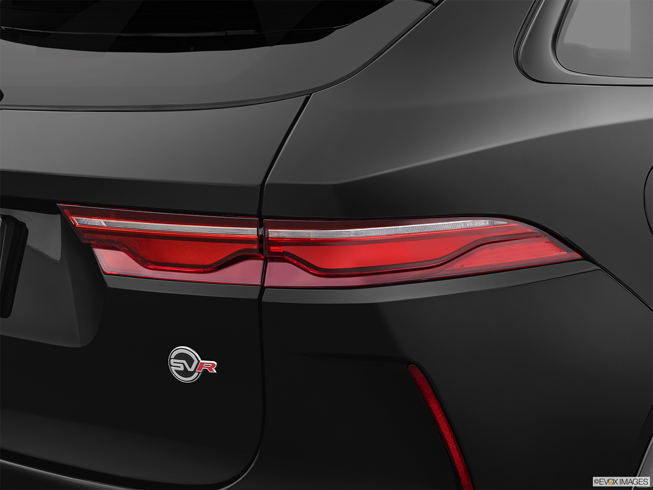 2024 Jaguar F-PACE P250 R-Dynamic S