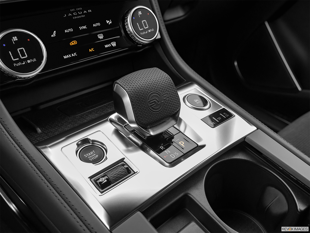 2024 Jaguar F-PACE P250 R-Dynamic S