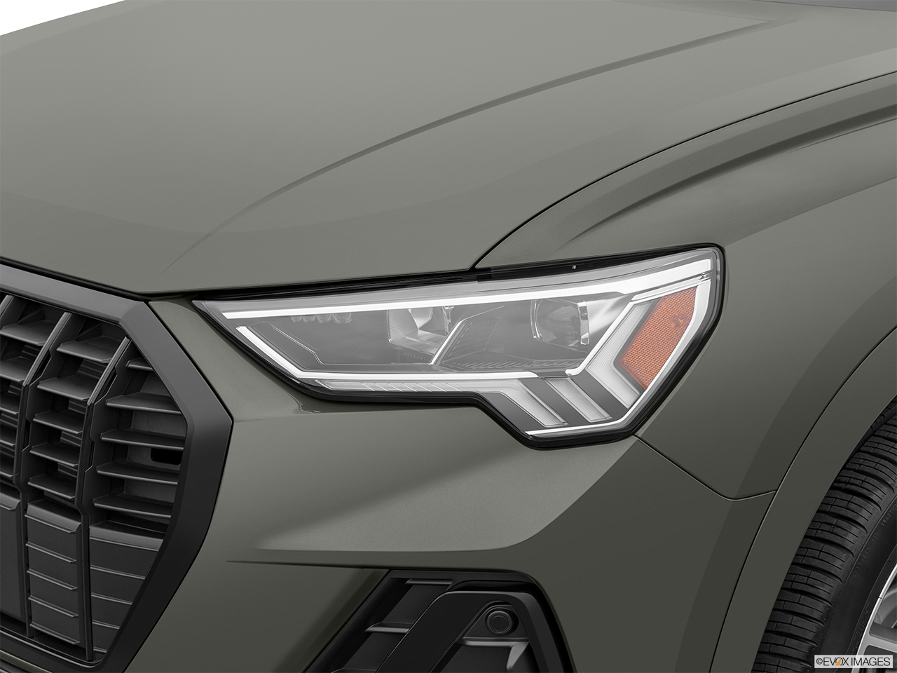 2024 Audi Q3 quattro Premium 40 TFSI