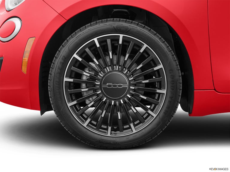 2026 FIAT 500e Pop