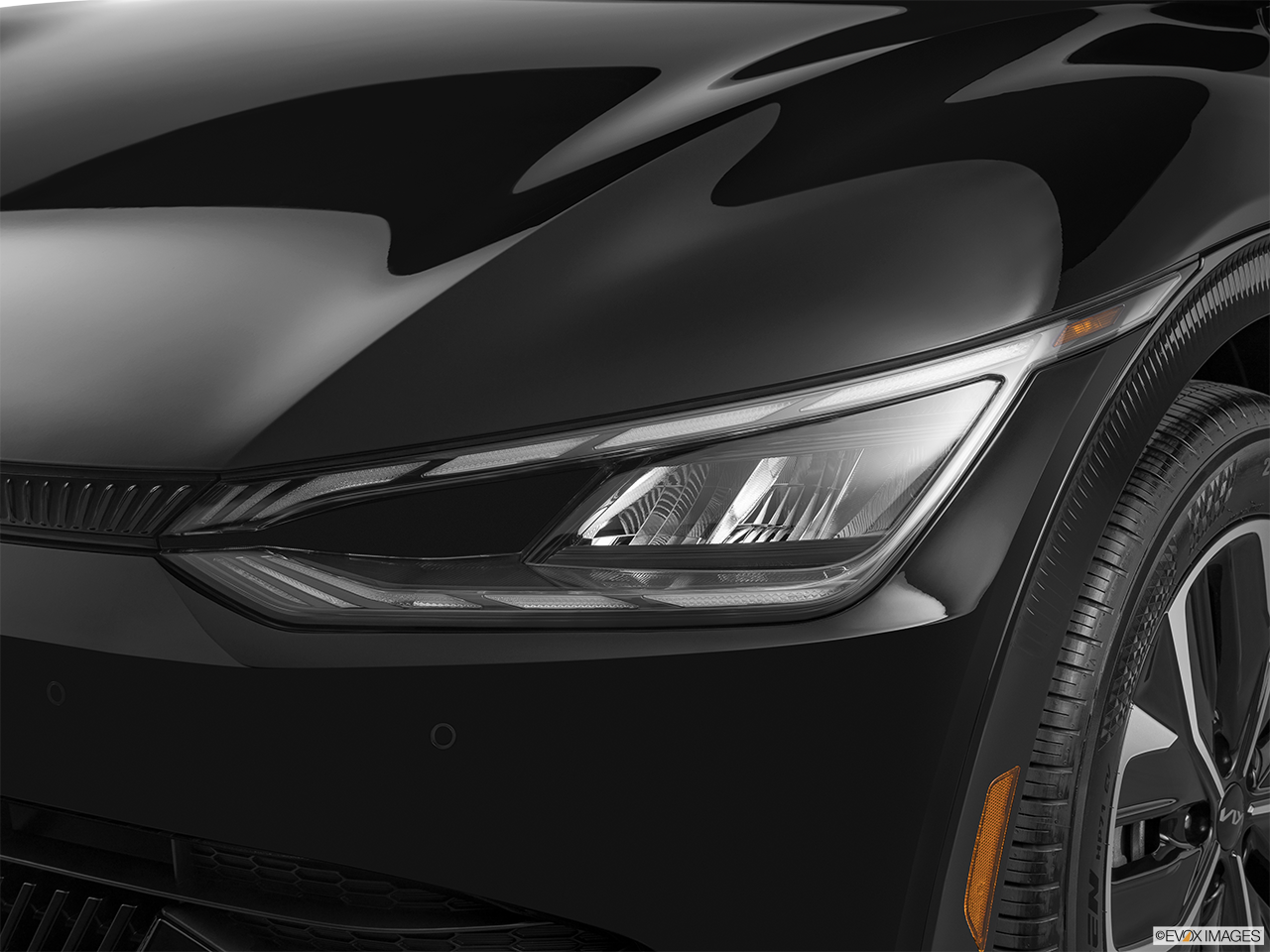 2024 Kia EV6 Light