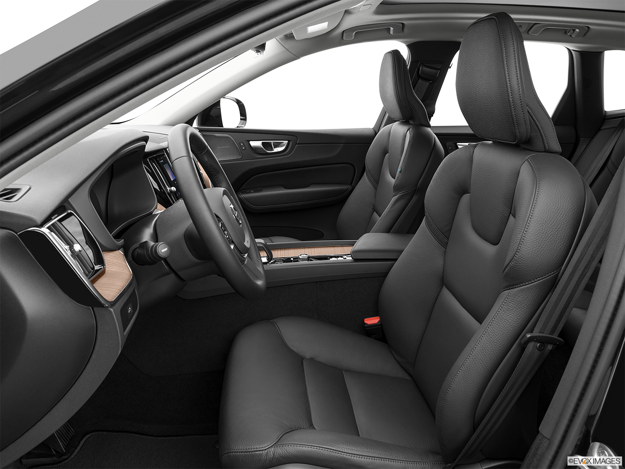 2024 Volvo XC60 B5 Core Dark Theme