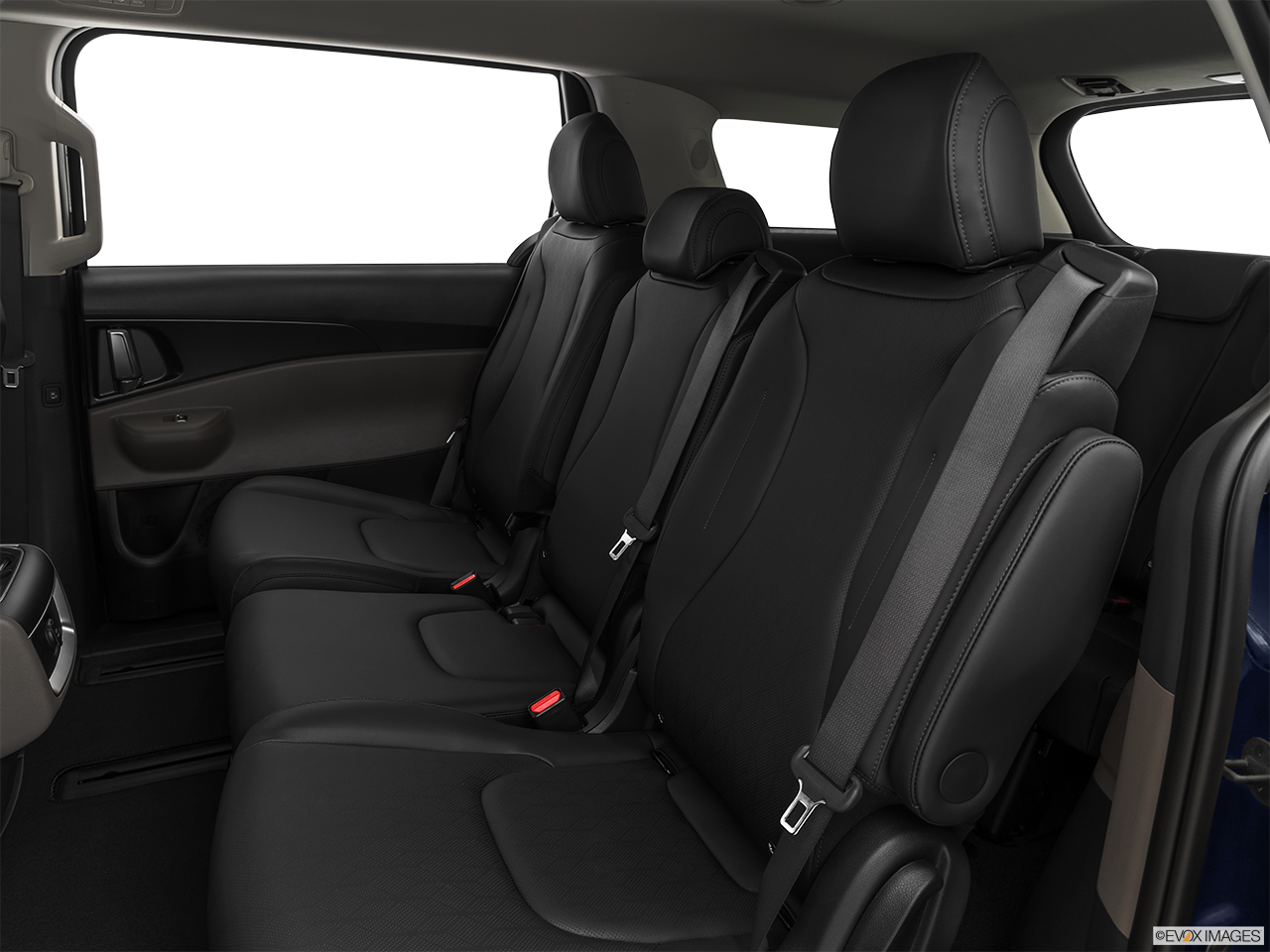 2025 Kia Carnival LX