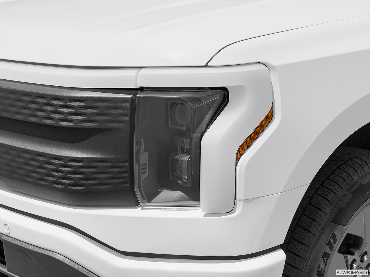 2024 Ford F-150 Lightning Pro