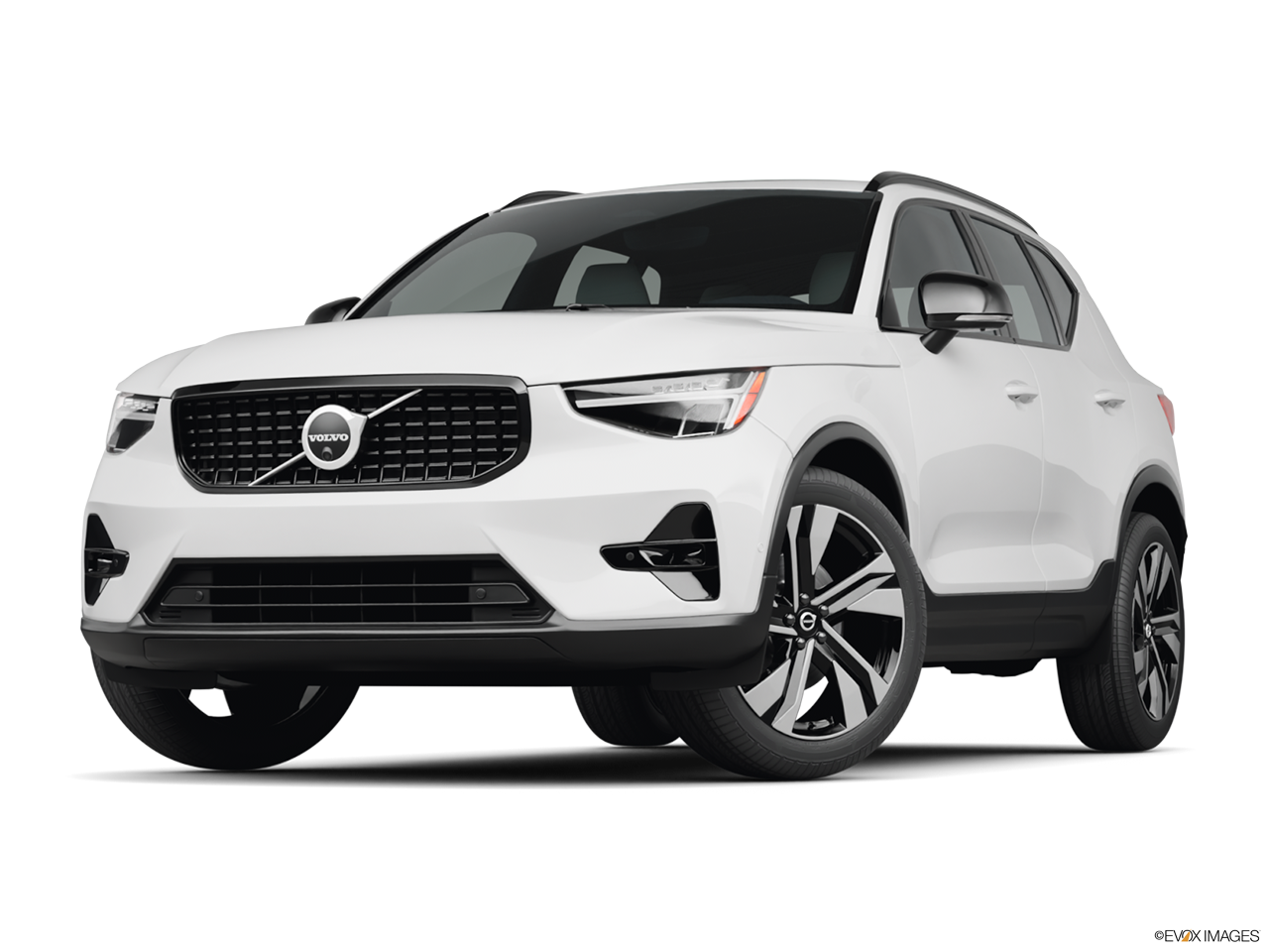 2025 Volvo XC40 B5 Core Bright Theme