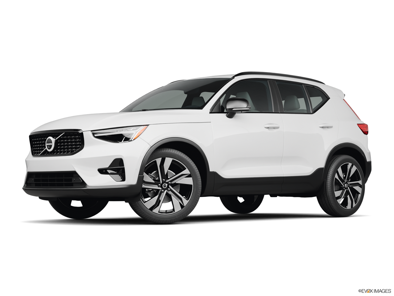 2025 Volvo XC40 B5 Core Bright Theme