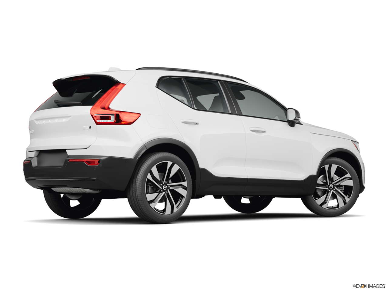 2025 Volvo XC40 B5 Core Bright Theme