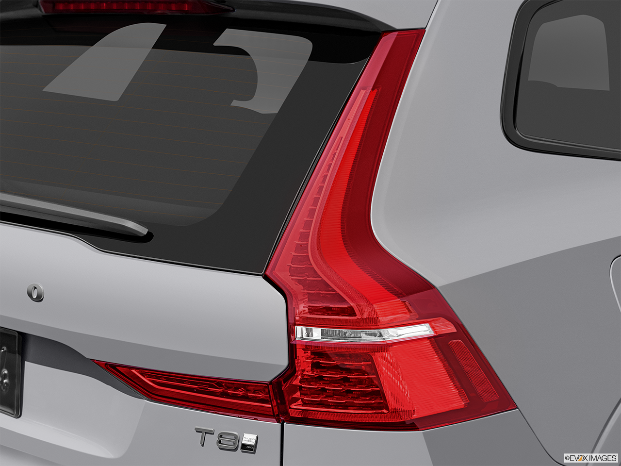2027 Volvo XC60 B5 Ultra Black Edition