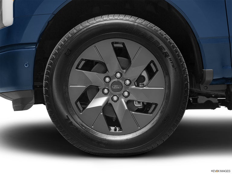 2026 Ford F-150 Lightning Pro