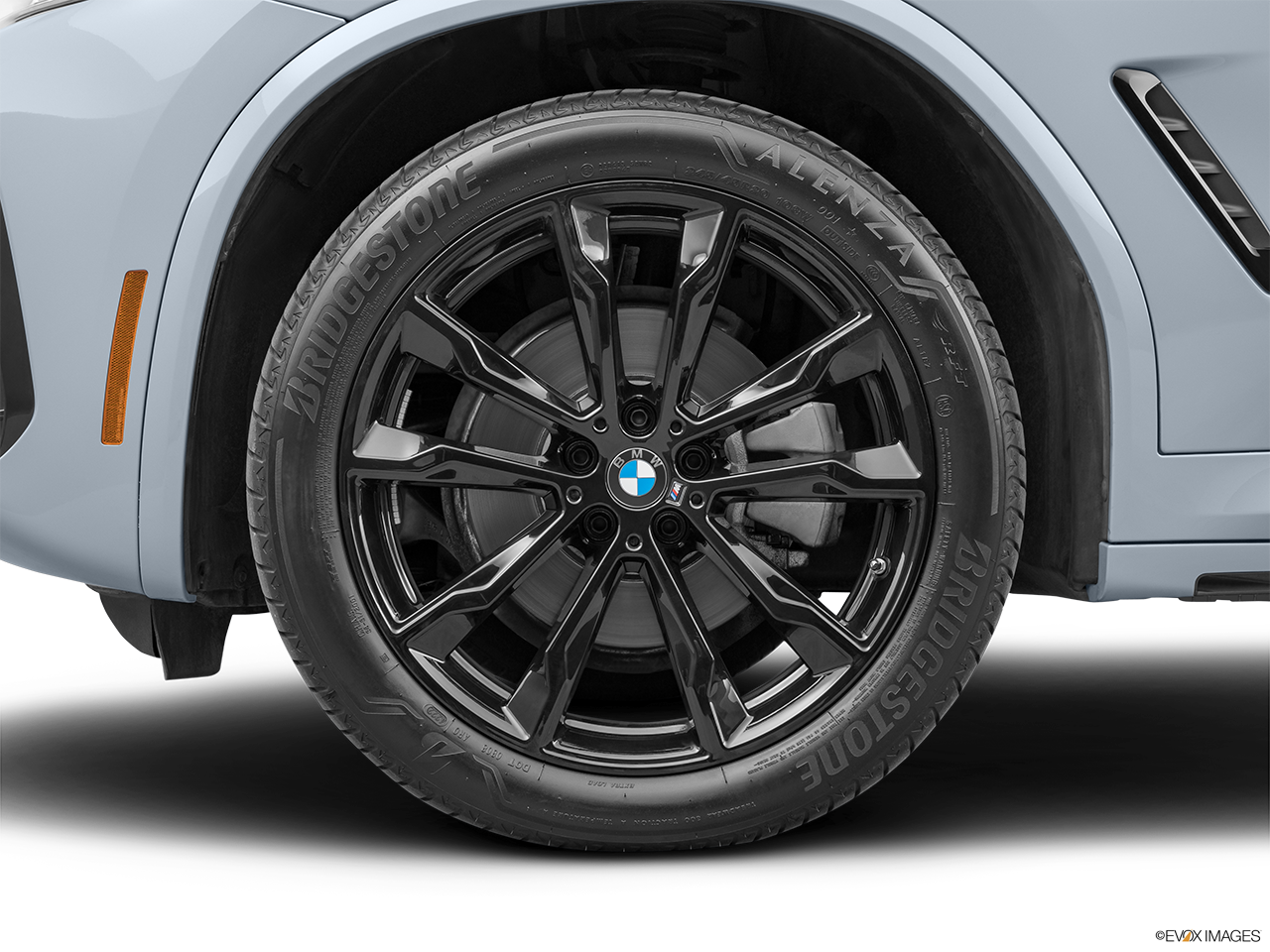 2025 BMW X4 xDrive30i