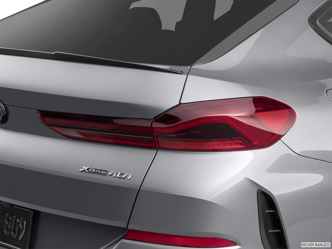 2025 BMW X6 xDrive40i
