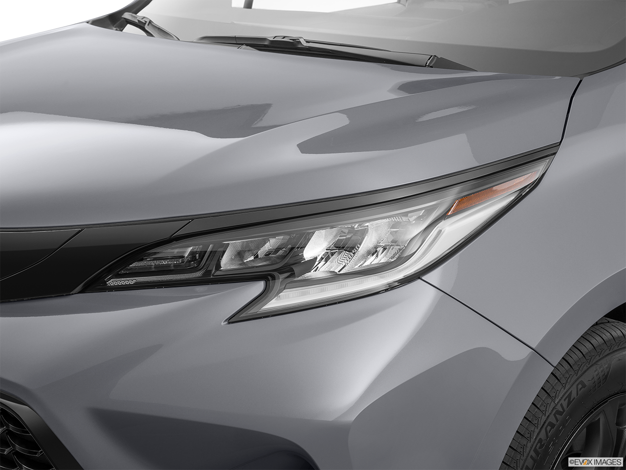 2025 Toyota Sienna LE 8-Passenger