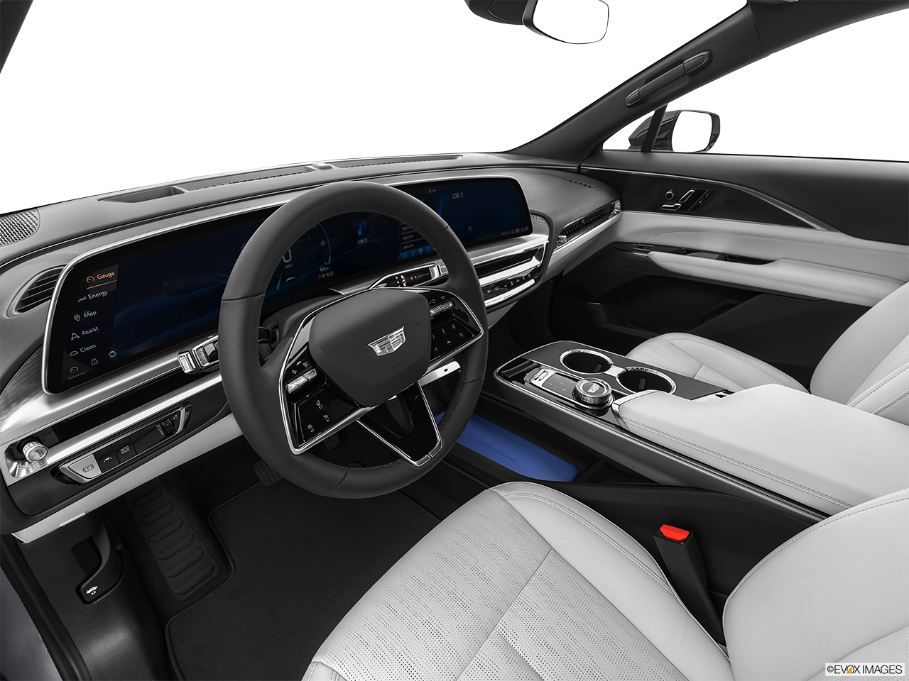 2025 Cadillac LYRIQ Luxury 1