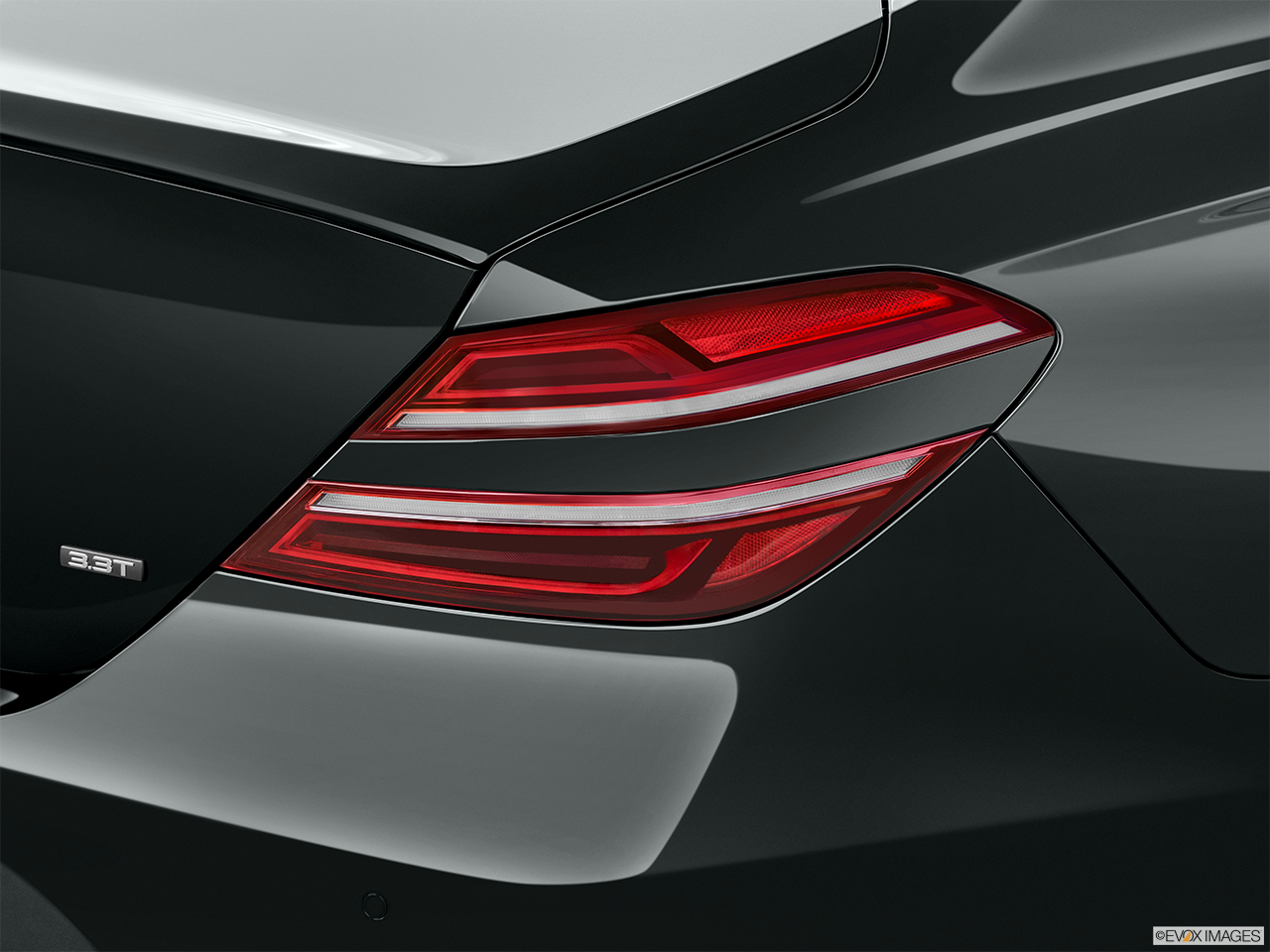 2026 Genesis G70 2.5T Standard