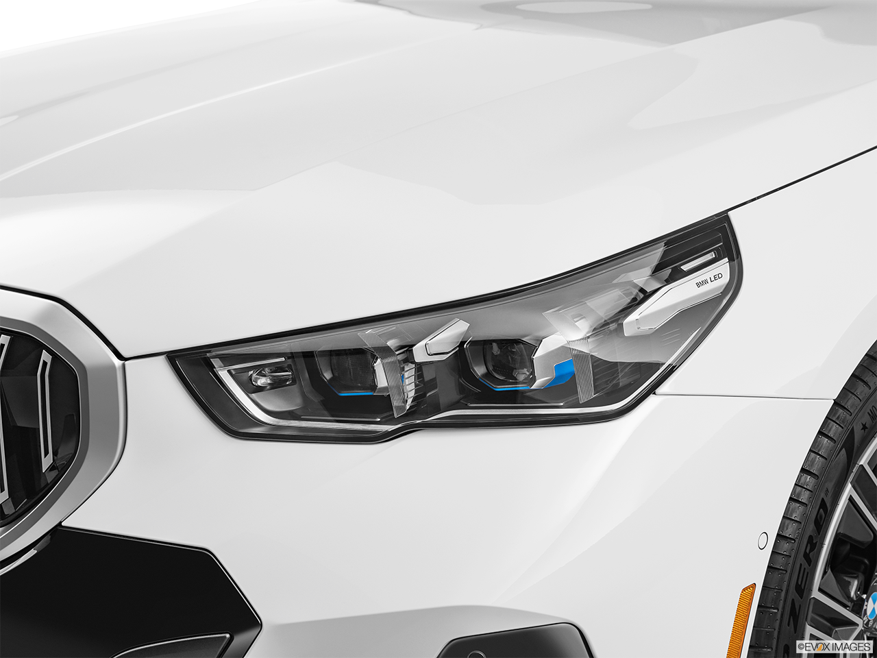2025 BMW 5 Series 530i