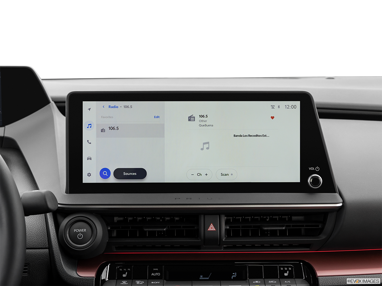 2025 Toyota Prius Plug-in Hybrid SE