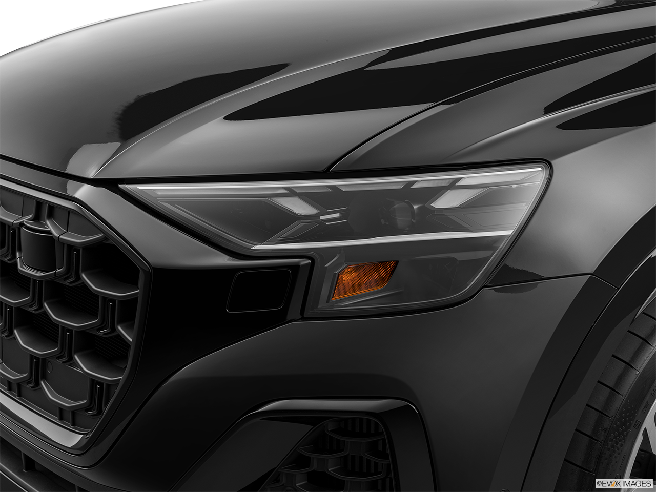 2026 Audi SQ8 4.0T quattro Premium Plus