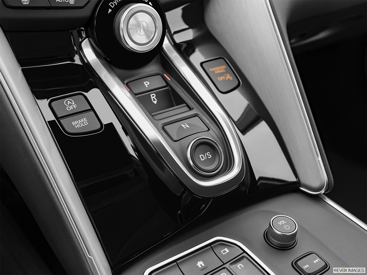 2025 Acura TLX w/Tech
