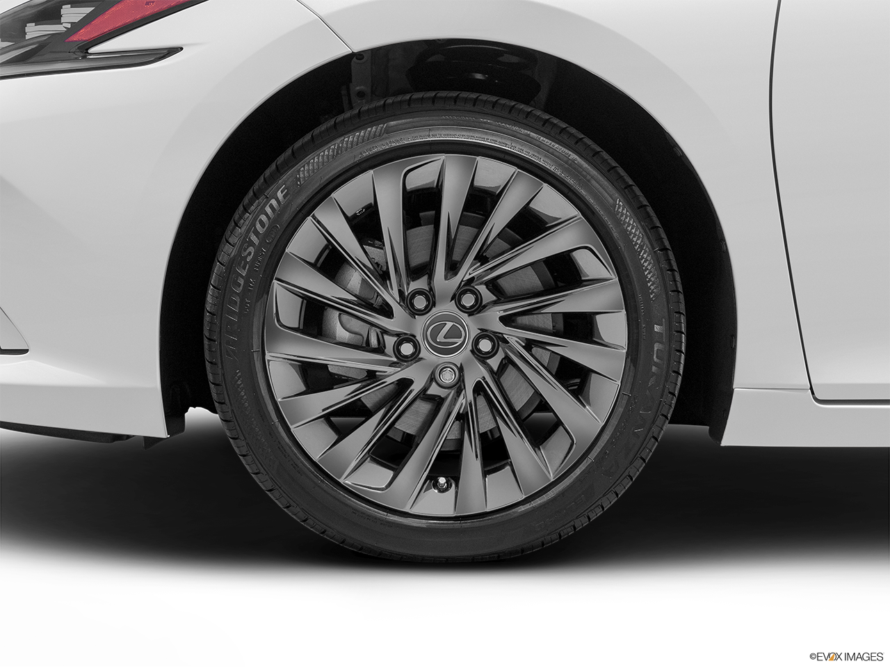 2025 Lexus ES 300h Base