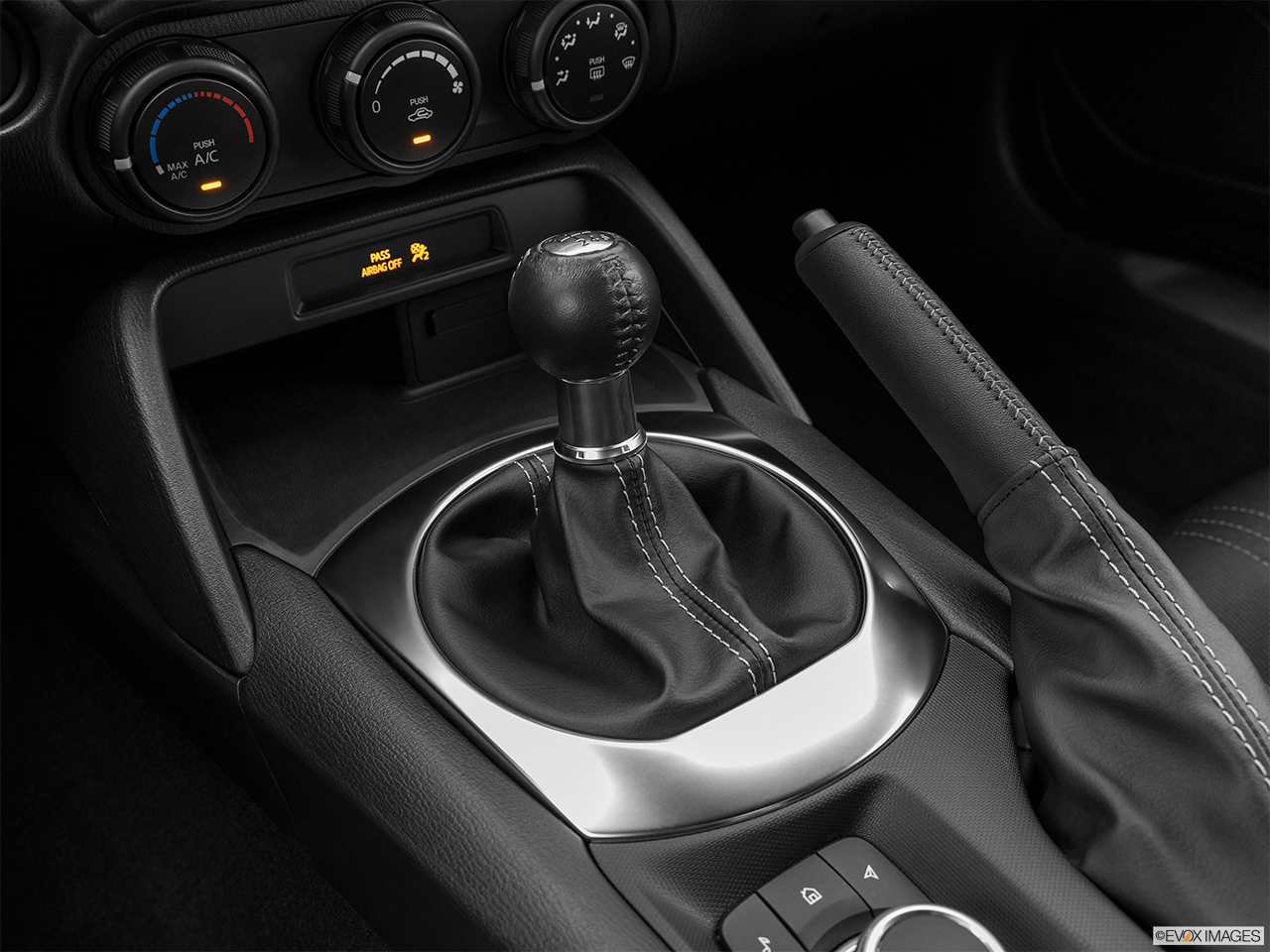 2025 Mazda MX-5 Miata Sport