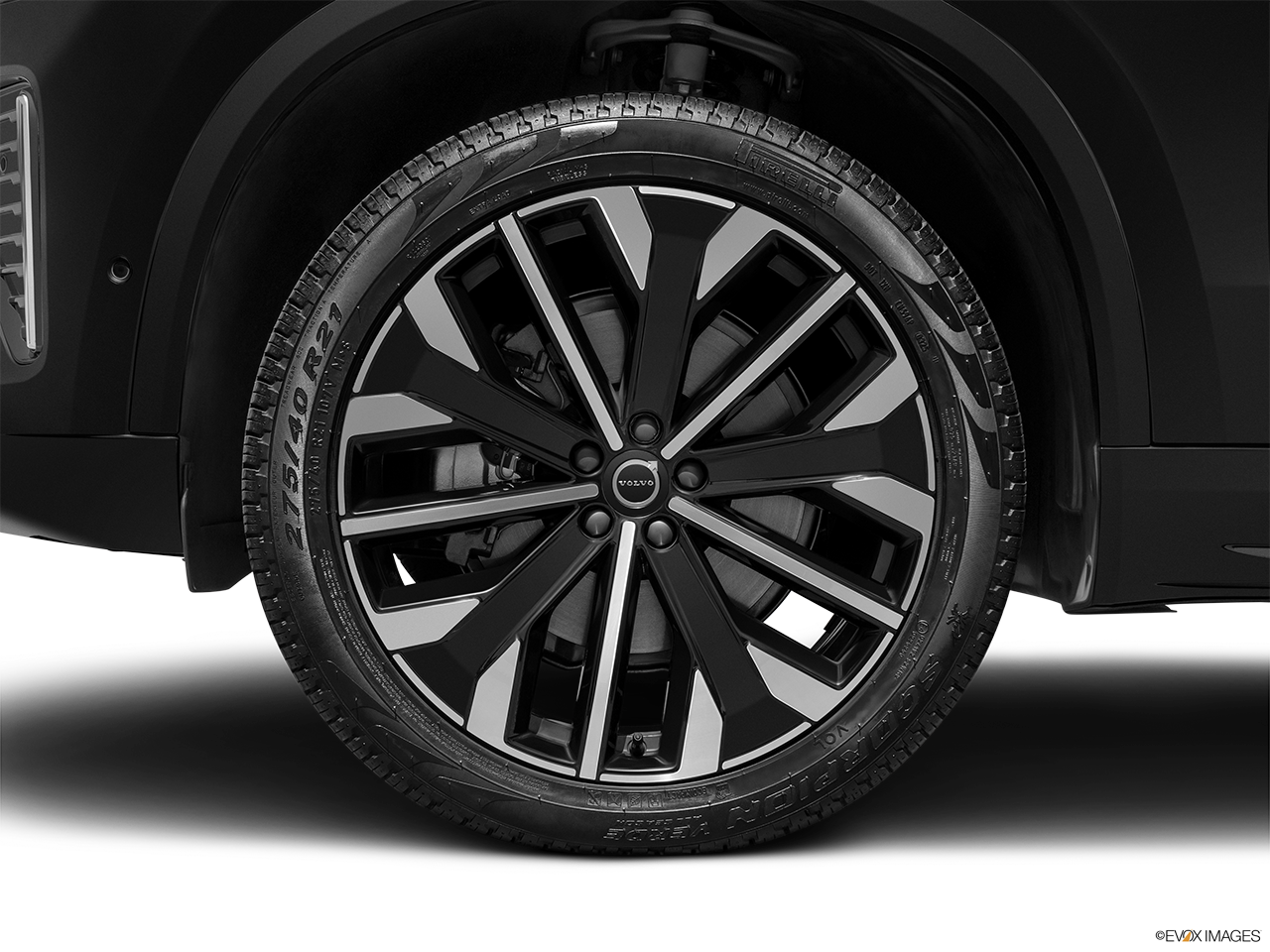 2026 Volvo XC90 B5 Core