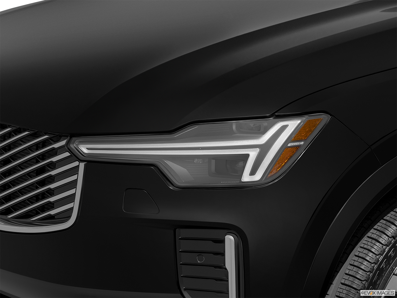 2026 Volvo XC90 B5 Core
