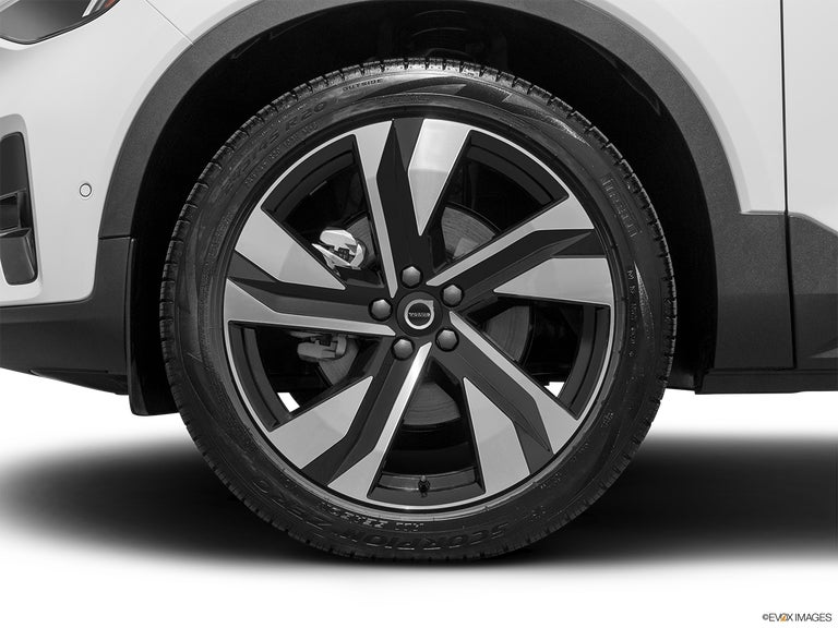 2026 Volvo XC40 B4 Core