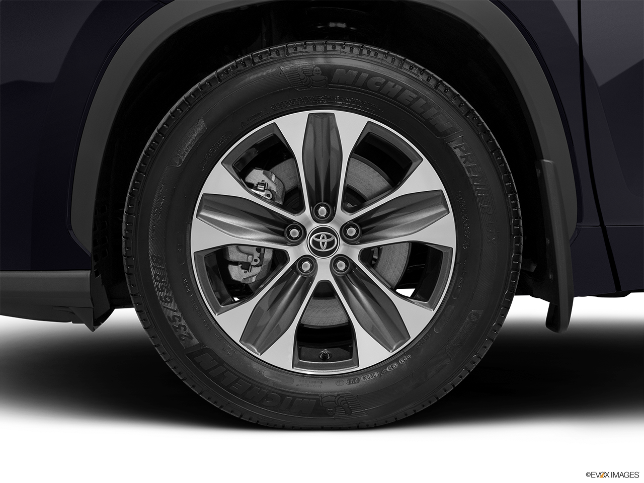 2025 Toyota Highlander LE