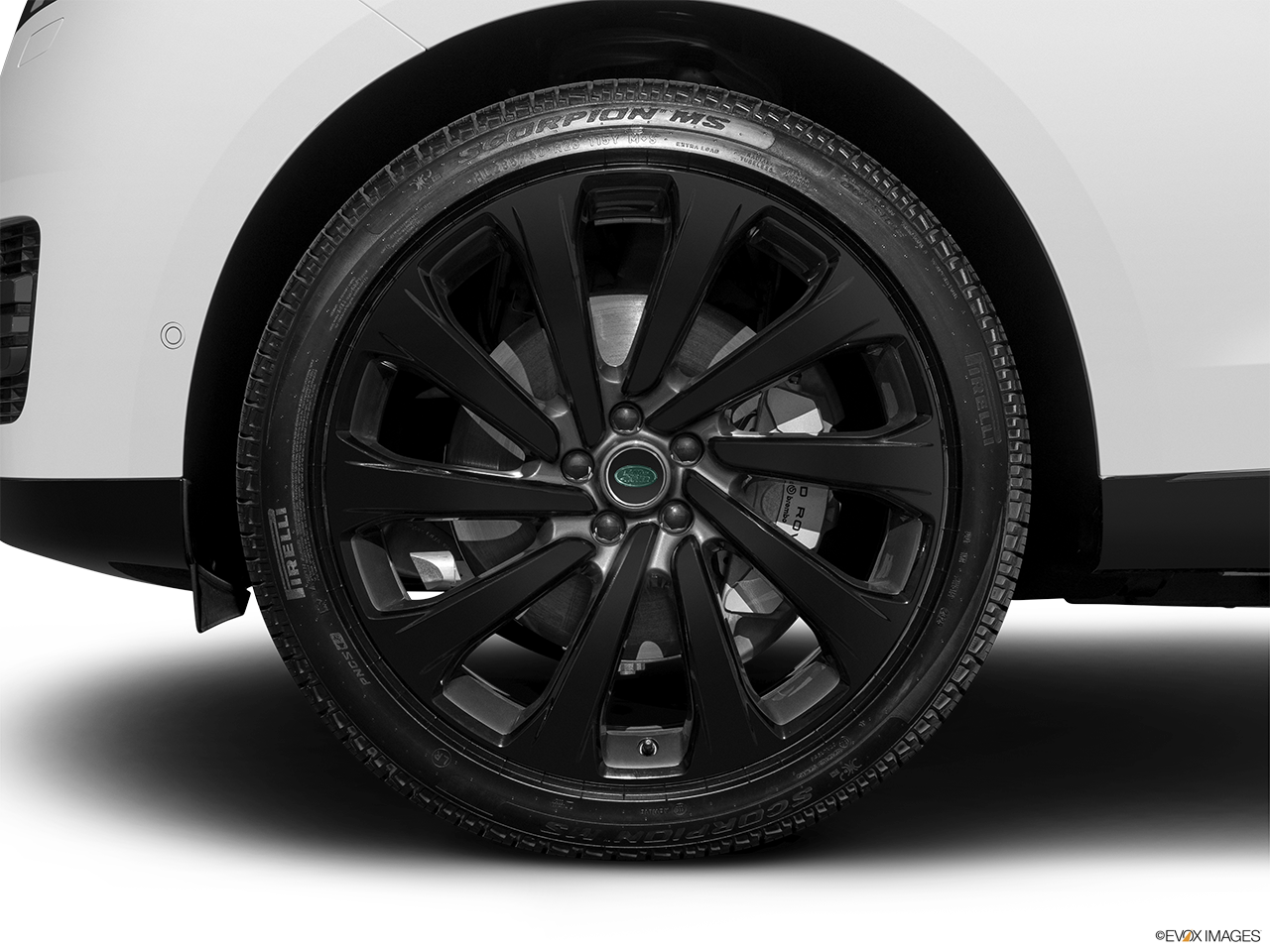 2025 Land Rover Range Rover P400 SE