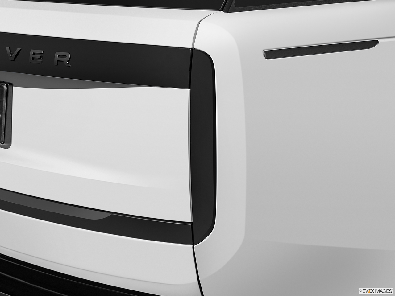 2025 Land Rover Range Rover P400 SE