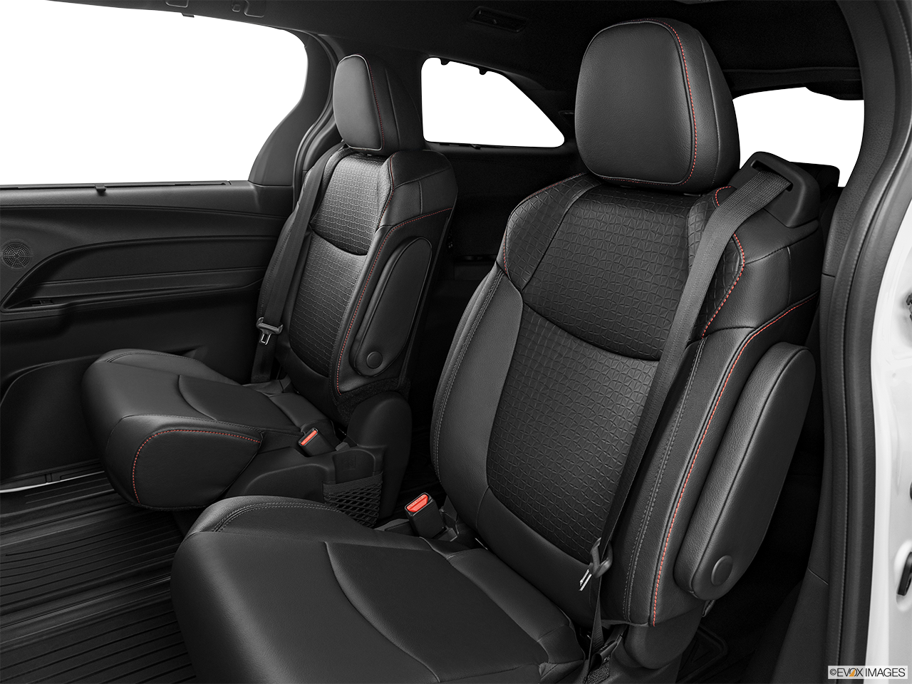 2026 Toyota Sienna LE 8-Passenger