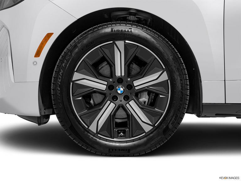 2026 BMW iX xDrive45