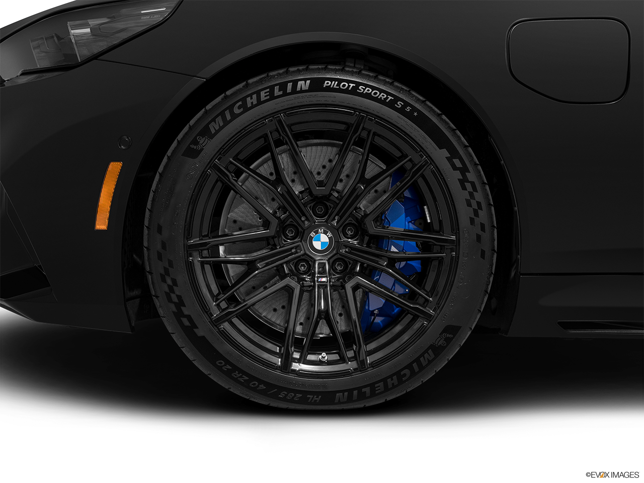 2027 BMW M5 Base