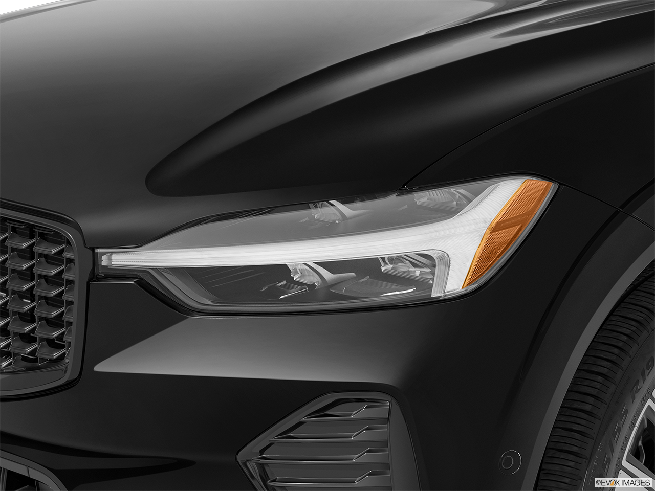 2026 Volvo XC60 B5 Core