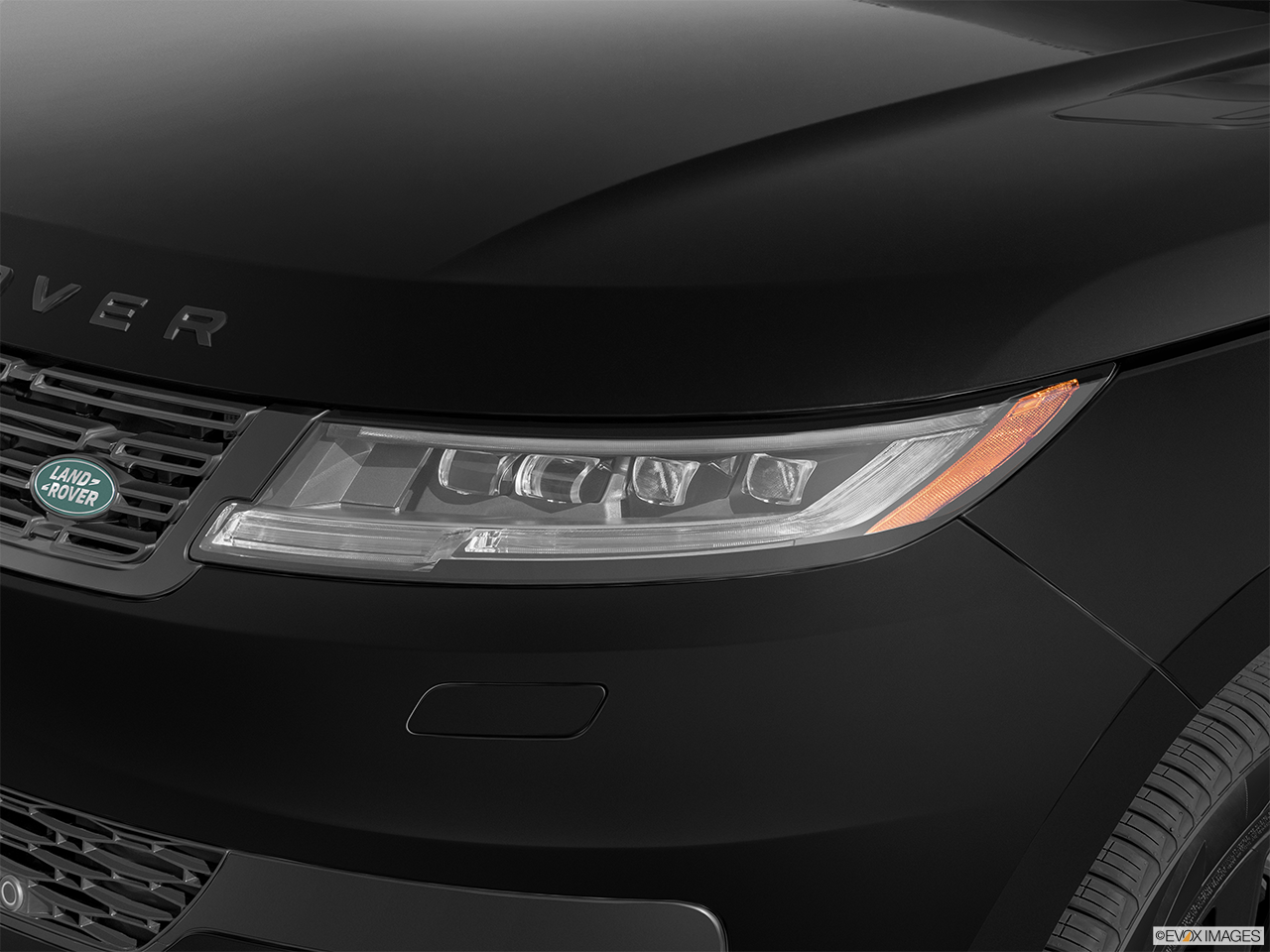 2026 Land Rover Range Rover Sport P360 S